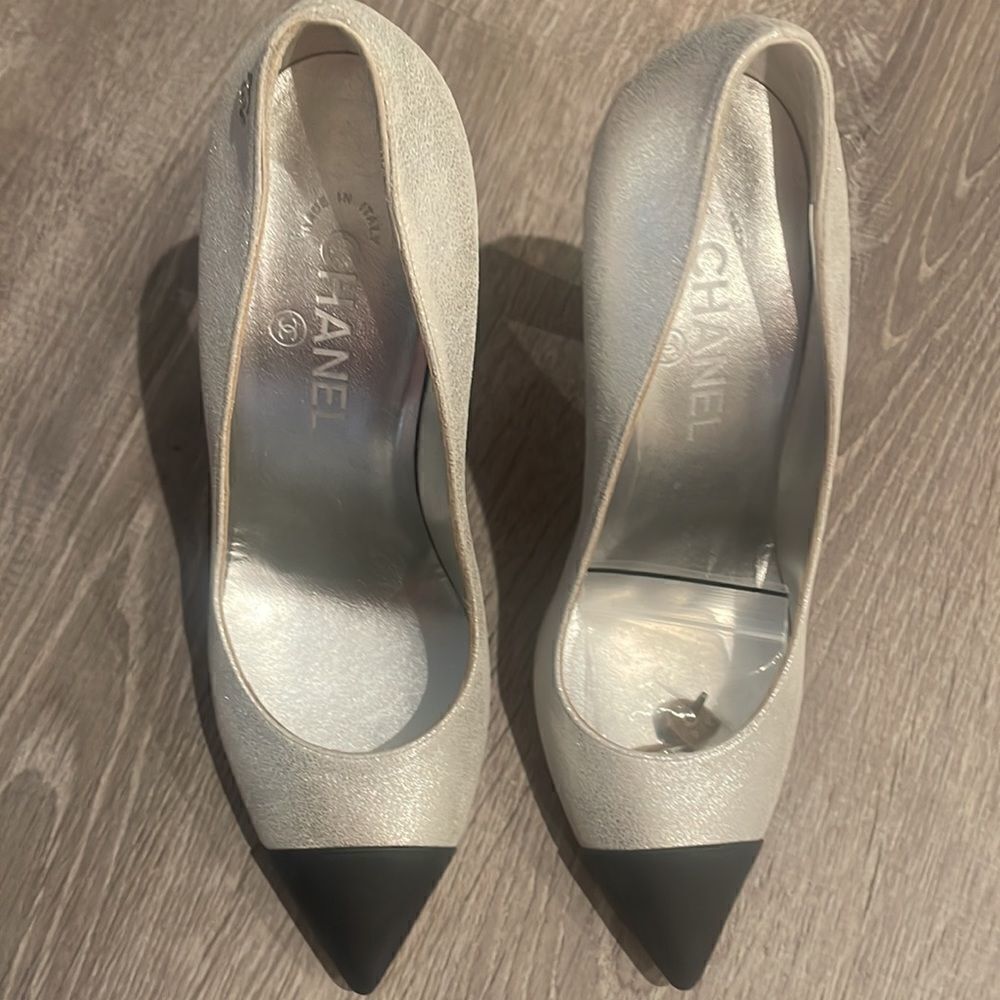 Chanel heels - Picture 8 of 9
